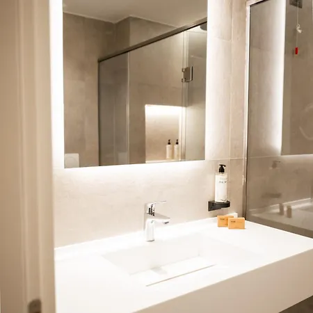 Jost Caravel Otel 4*