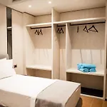 Jost Caravel 호텔 Radhimë