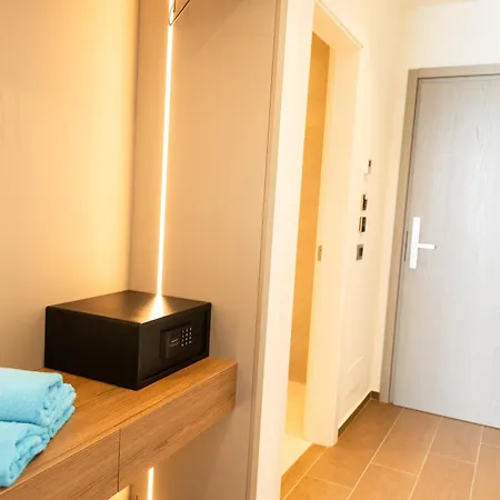 Jost Caravel 4*