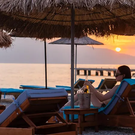 Jost Caravel Radhimë