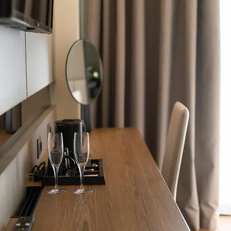 Jost Caravel Hotell 4*