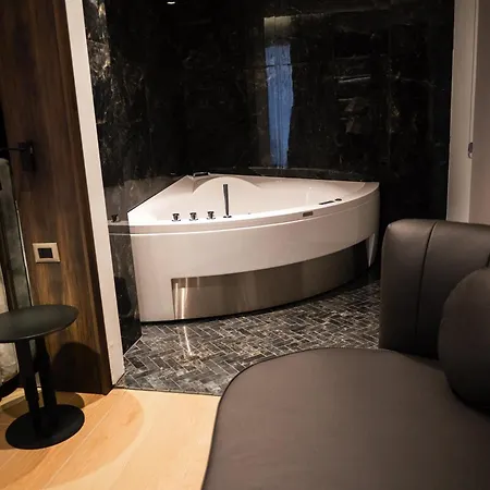 Hotell Jost Caravel 4*