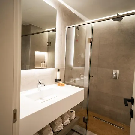 Jost Caravel Hotel
