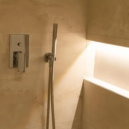 Jost Caravel 4*